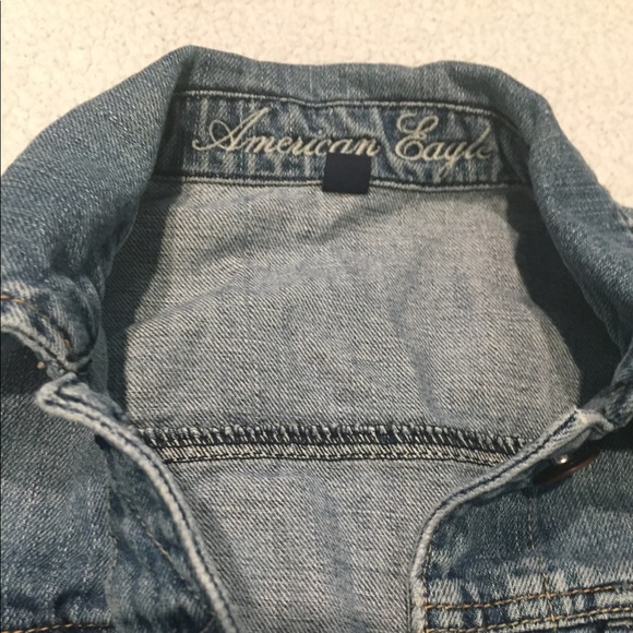 Blue jean jacket from American Eagle Outfitters - Picture 2 of 3